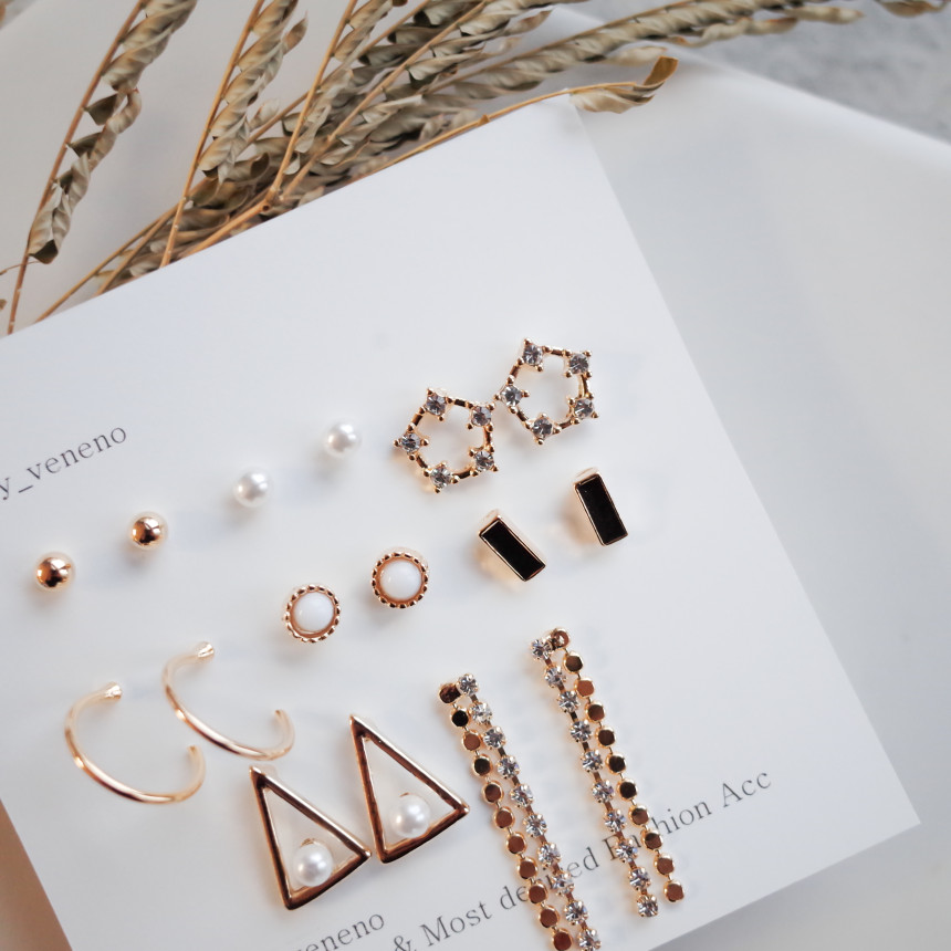 <b><p>16SET Princess earg Stylish Luxuous metal</p></b><b><p>16SET プリンセス イヤグ スタイリッシュな 高級感のある メタル モダンな</p></b><br /><br /><p align='center'>