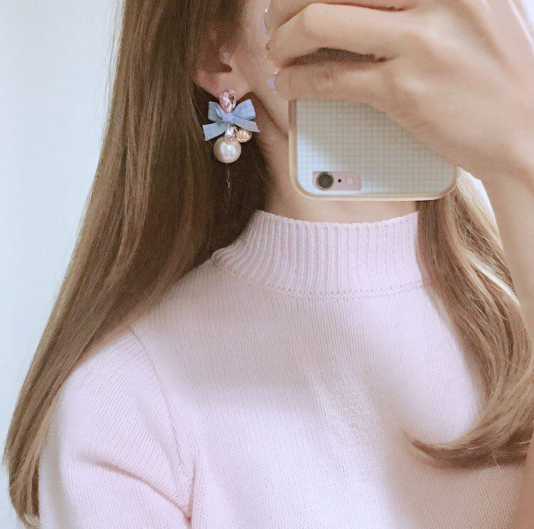 <b><p>Alsaan Ribbon earrings Good pot cycle Bl-bl</p></b><b><p>アルサタン リボンピアス ポイントサイクル良い ケバケバした ユニークアクセサリー</p></b><br /><br /><p align='center'>