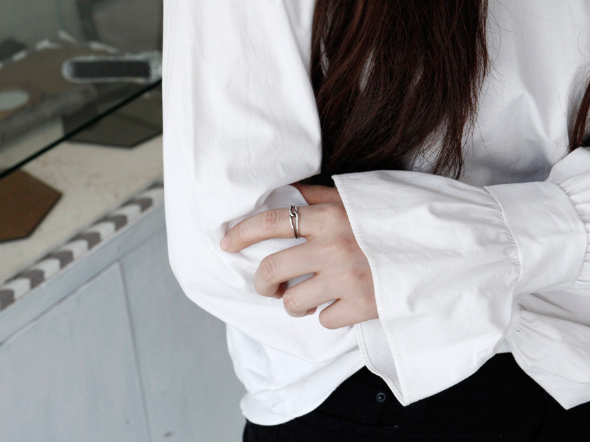 <b><p>knot ring Me unique you Layered word 925</p></b><b><p>結び目 リング マイン 特異な 子 重ね着 指 一言 925 純銀製 シンプル フェミニンスタイル</p></b><br /><br /><p align='center'>