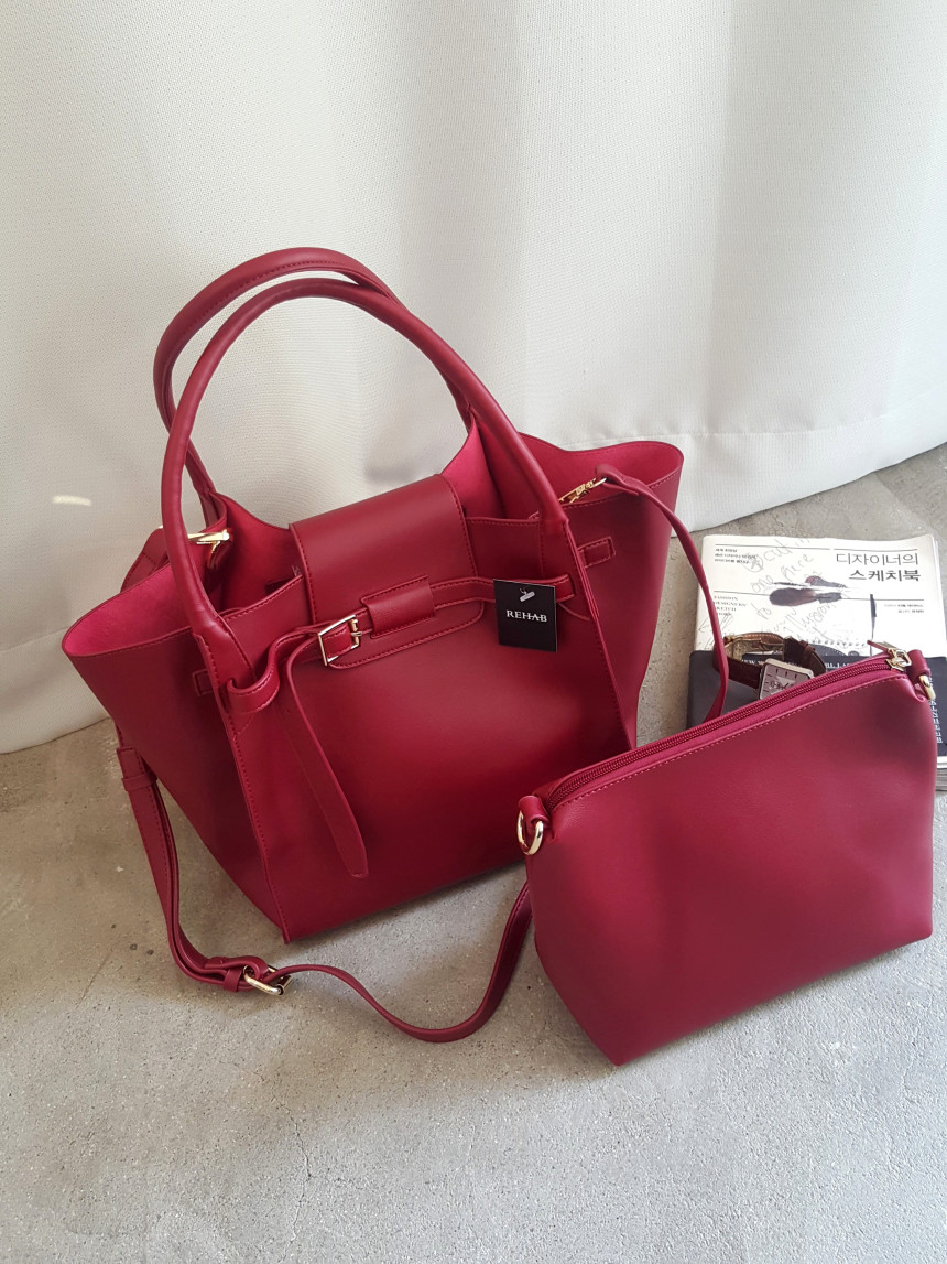 <b><p>Clooney twenties female younger Missy Lk</p></b><b><p>無排クルーニー20代の女性若いズームマミクロルックビッグバッグバケットバッグ外出ルックコーディネート</p></b><br /><br /><p align='center'>