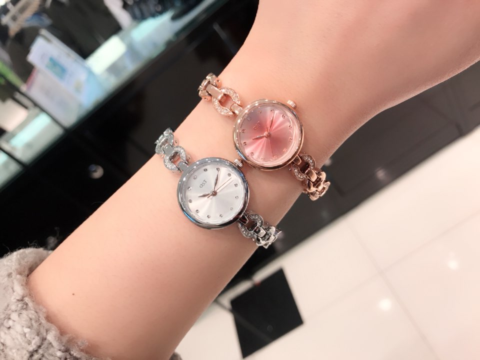 <b><p>OST Twinkle fe bracet mal watch OTW118301TSS</p></b><b><p>OST トゥインクル女性ブレスレットメタル時計 OTW118301TSS TPP</p></b><br /><br /><p align='center'>