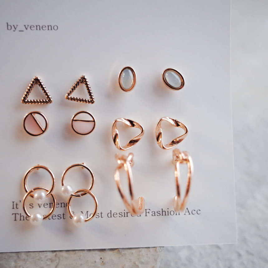 <b><p>Sandy 12SET daily earring Simple Unique St</p></b><b><p>サンディ 12SET デイリー イヤリング シンプルユニーク スタースィルク 30代の女性</p></b><br /><br /><p align='center'>