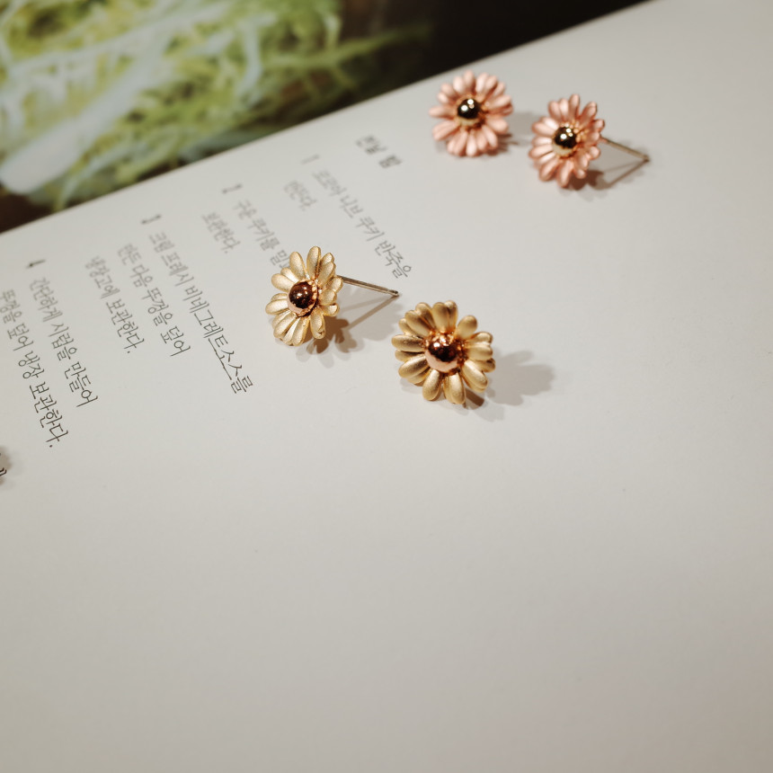 <b><p>Positive Davy spring Flower ear</p></b><b><p>肯定 デイビー 春 花 イヤリング</p></b><br /><br /><p align='center'>