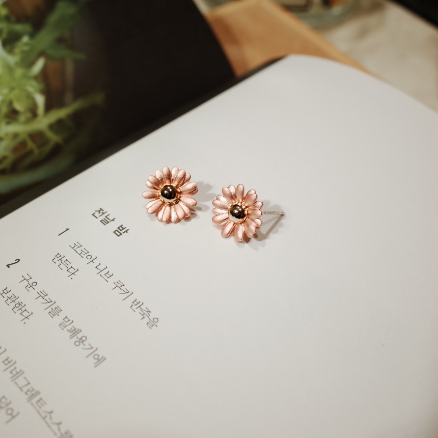 <b><p>Positive Davy spring Flower ear</p></b><b><p>肯定 デイビー 春 花 イヤリング</p></b><br /><br /><p align='center'>