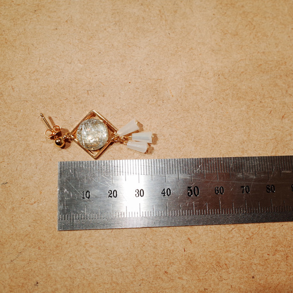 <b><p>spring radrop Flower Chala ear</p></b><b><p>春 雨滴 シルコト さらさら イヤリング</p></b><br /><br /><p align='center'>