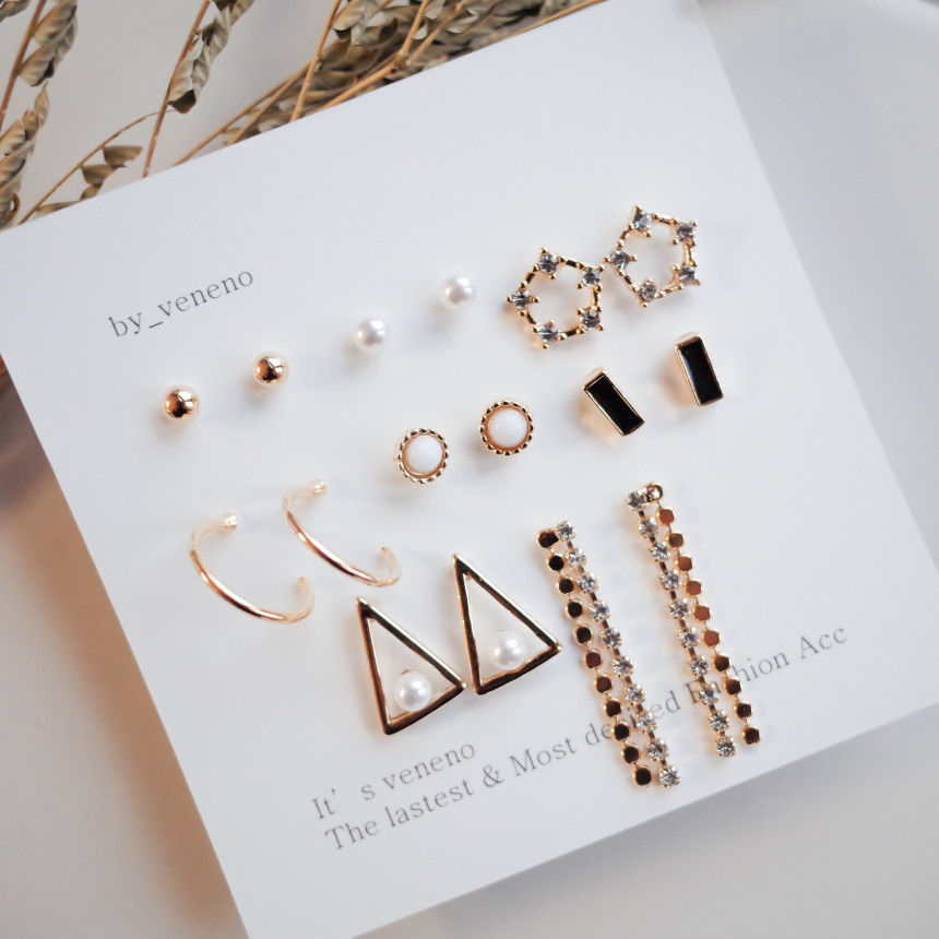 <b><p>16SET Princess earg Stylish Luxuous metal</p></b><b><p>16SET プリンセス イヤグ スタイリッシュな 高級感のある メタル モダンな</p></b><br /><br /><p align='center'>