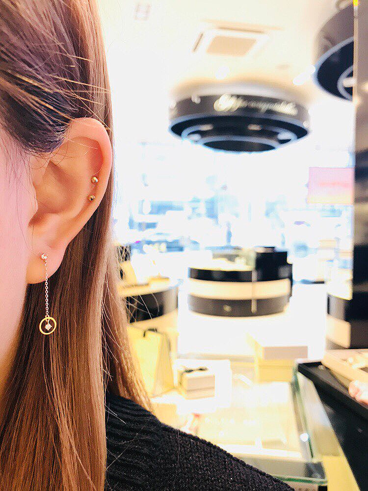 <b><p>Lloyd circle Drop 10k earring LPTH2011T Women</p></b><b><p>ロイド 円形 ドロップ 10k イヤリング LPTH2011T 30代の女性 中高生</p></b><br /><br /><p align='center'>