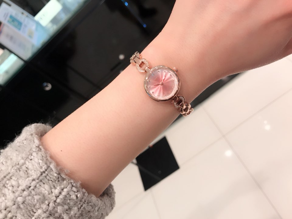 <b><p>OST Twinkle fe bracet mal watch OTW118301TSS</p></b><b><p>OST トゥインクル女性ブレスレットメタル時計 OTW118301TSS TPP</p></b><br /><br /><p align='center'>