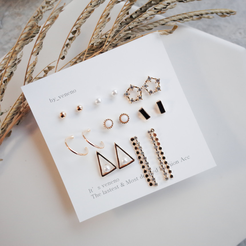 <b><p>16SET Princess earg Stylish Luxuous metal</p></b><b><p>16SET プリンセス イヤグ スタイリッシュな 高級感のある メタル モダンな</p></b><br /><br /><p align='center'>