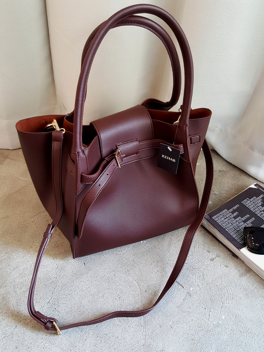 <b><p>Clooney twenties female younger Missy Lk</p></b><b><p>無排クルーニー20代の女性若いズームマミクロルックビッグバッグバケットバッグ外出ルックコーディネート</p></b><br /><br /><p align='center'>