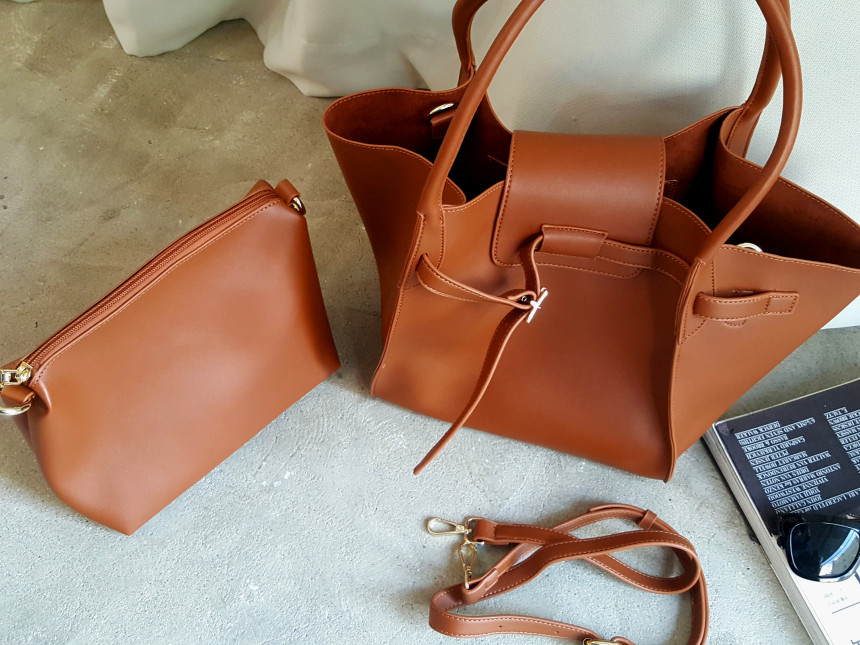 <b><p>Clooney twenties female younger Missy Lk</p></b><b><p>無排クルーニー20代の女性若いズームマミクロルックビッグバッグバケットバッグ外出ルックコーディネート</p></b><br /><br /><p align='center'>