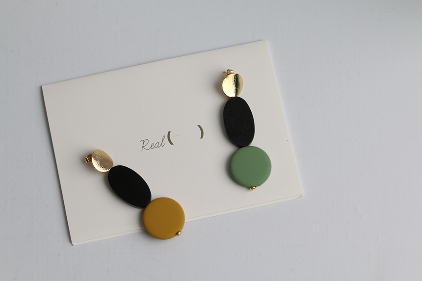 <b><p>Colorful wood Unknown Drop Earrings Vivid</p></b><b><p>カラフル ウッド オンバル ドロップイヤリング ビビ ボールドグ ユニーク 華やかな</p></b><br /><br /><p align='center'>