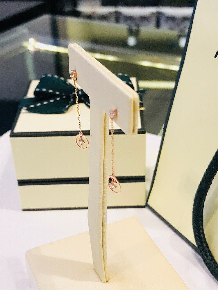 <b><p>Lloyd circle Drop 10k earring LPTH2011T Women</p></b><b><p>ロイド 円形 ドロップ 10k イヤリング LPTH2011T 30代の女性 中高生</p></b><br /><br /><p align='center'>