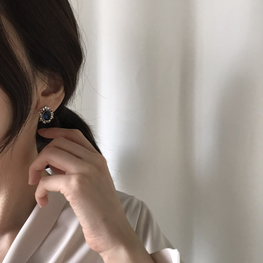 <b><p>Lisa Cubic Pearl ring 6color Gi dation upstage</p></b><b><p>リサ キュービック 真珠 イヤリング 6色 女性コーディネート 高慢な フェミニンな感性ムード</p></b><br /><br /><p align='center'>