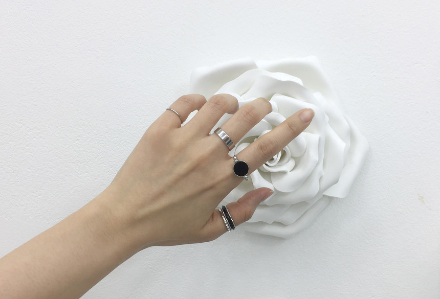 <b><p>black Silver ring set Loly Luxury cubic Edge</p></b><b><p>ブラック シルバーリングセット ラブリーな ラグジュアキュービ エッジのあるスタイ</p></b><br /><br /><p align='center'>