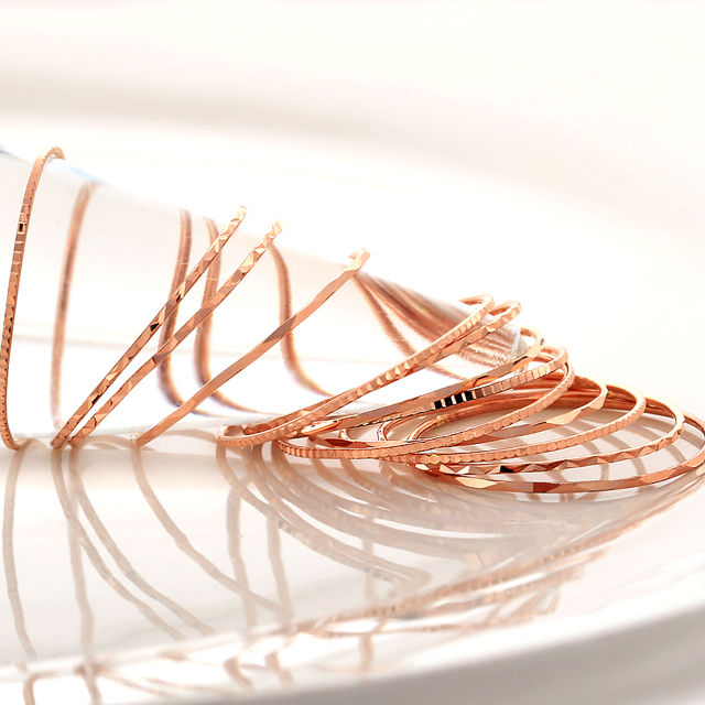 <b><p>14k thread ring, of lover Simple Layed cutt</p></b><b><p>14k室リング、エキリング シンプルな 重ね着 カッティ ガイド 薄い 女性 20代</p></b><br /><br /><p align='center'>