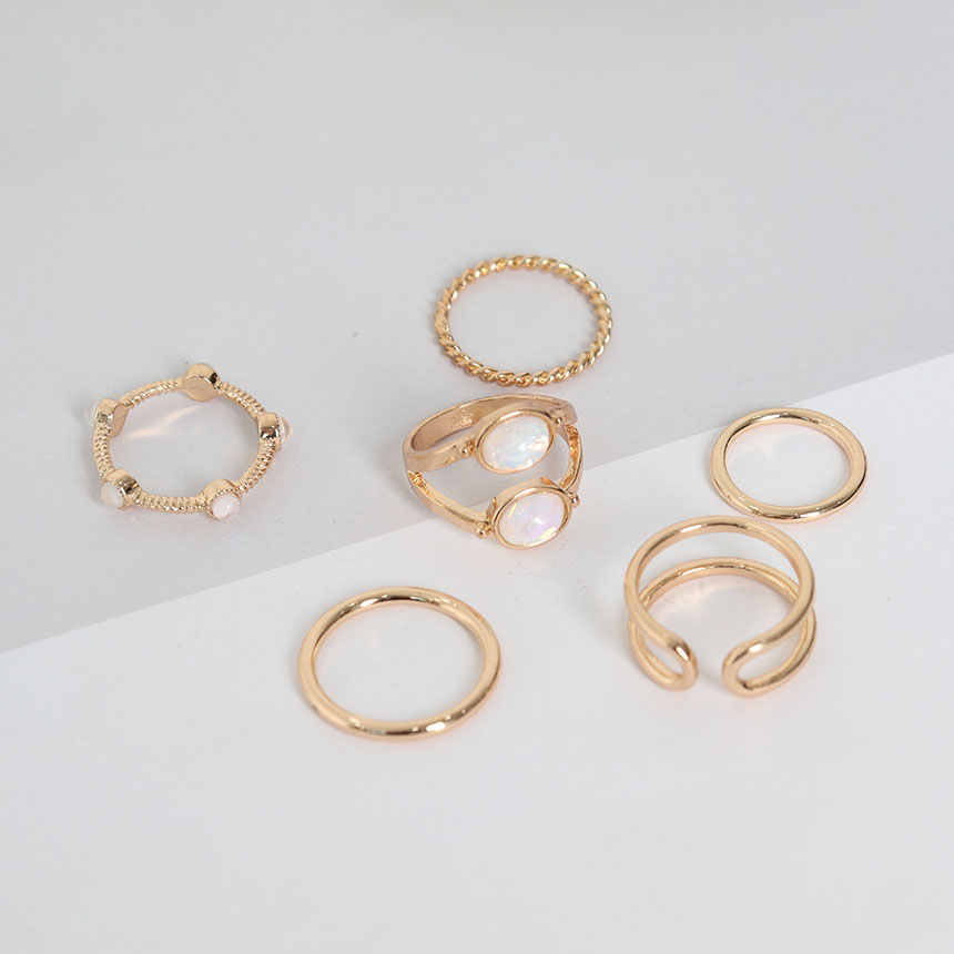 <b><p>Mourning daily opal Two les kk basic Layered</p></b><b><p>無排 デイリー オパール 二行 ねじれ 基本 重ね着 糸リング セット 6種 20代の女性</p></b><br /><br /><p align='center'>