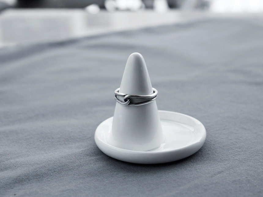 <b><p>knot ring Me unique you Layered word 925</p></b><b><p>結び目 リング マイン 特異な 子 重ね着 指 一言 925 純銀製 シンプル フェミニンスタイル</p></b><br /><br /><p align='center'>