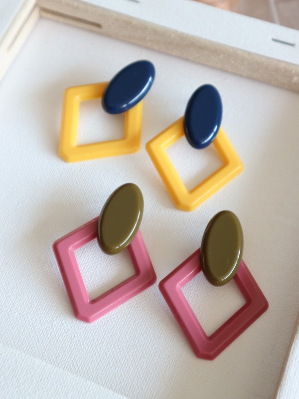 <b><p>unique Rhombus Earring Refresh coordation</p></b><b><p>ユニーク 菱形イヤリングC さわやかなコーディネート キュなアイテム 友人が尋ねる</p></b><br /><br /><p align='center'>
