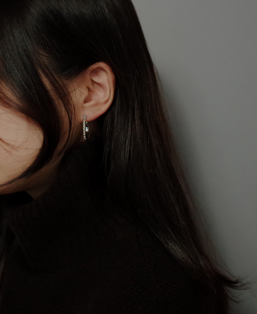 <b><p>Pearl Line Basic Rg Ergs Simple Unique Stylish</p></b><b><p>パールライン 基本リングイヤリング シンプルユニーク スタイリッシュルック 30代の女性</p></b><br /><br /><p align='center'>