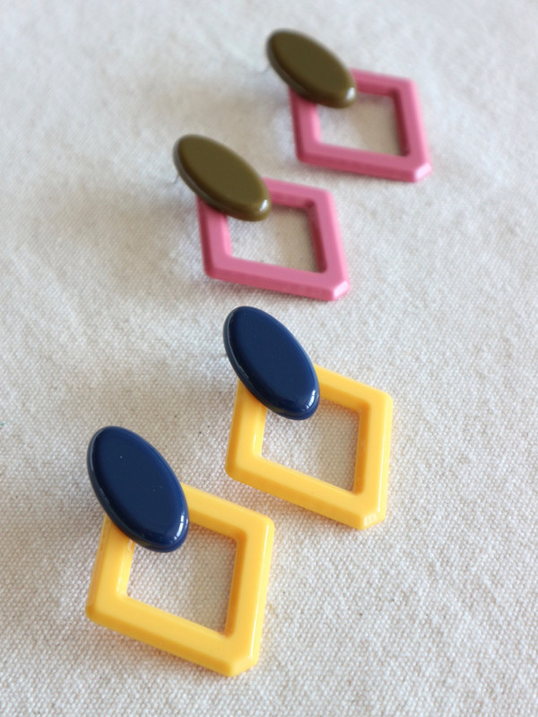 <b><p>unique Rhombus Earring Refresh coordation</p></b><b><p>ユニーク 菱形イヤリングC さわやかなコーディネート キュなアイテム 友人が尋ねる</p></b><br /><br /><p align='center'>