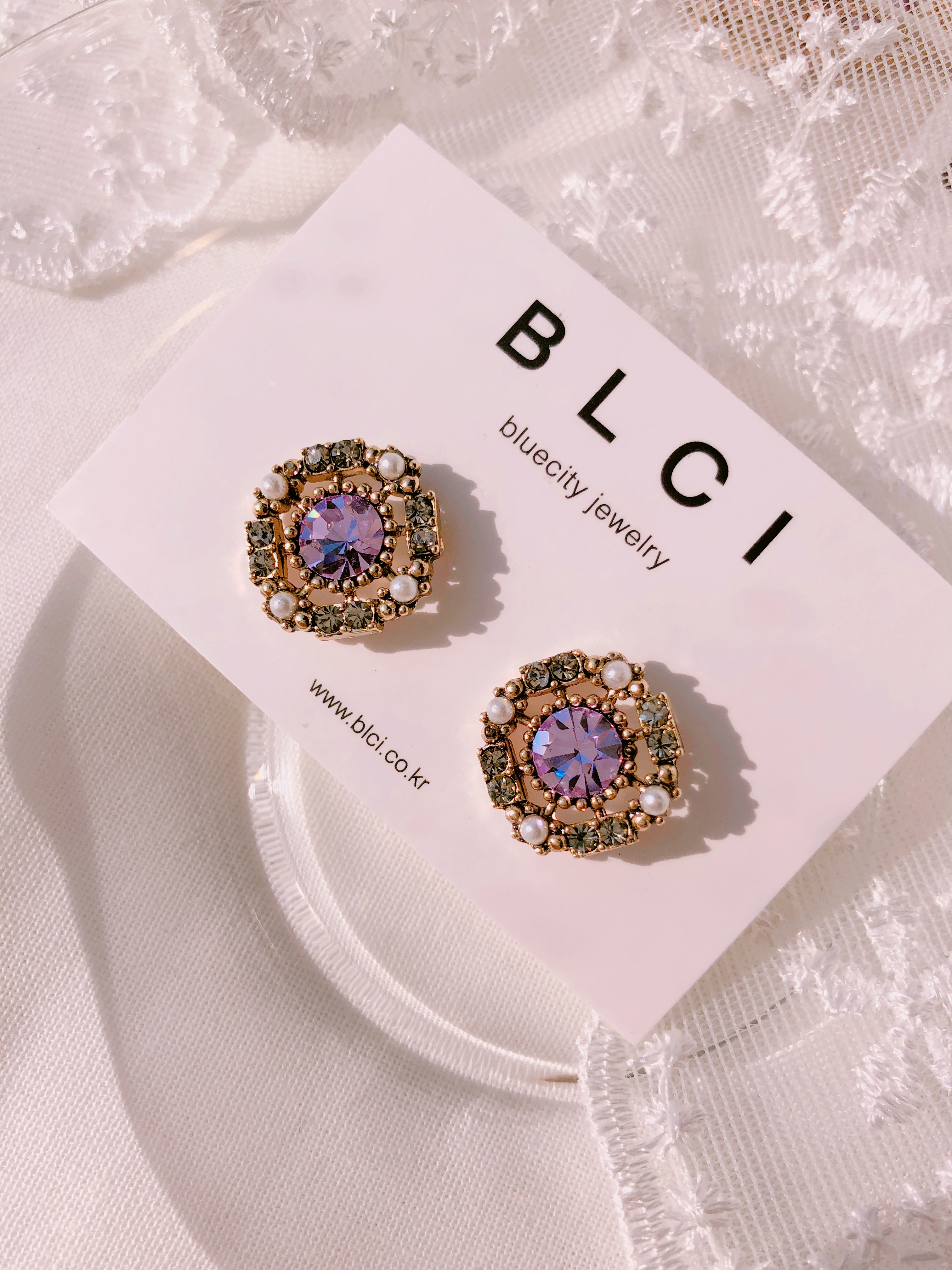 <b><p>Possible eaves 2018 Pantone trend color Viot</p></b><b><p>グィチ可能 2018年 パントン トレンド カラー バイオレット ドロップ イヤリング</p></b><br /><br /><p align='center'>