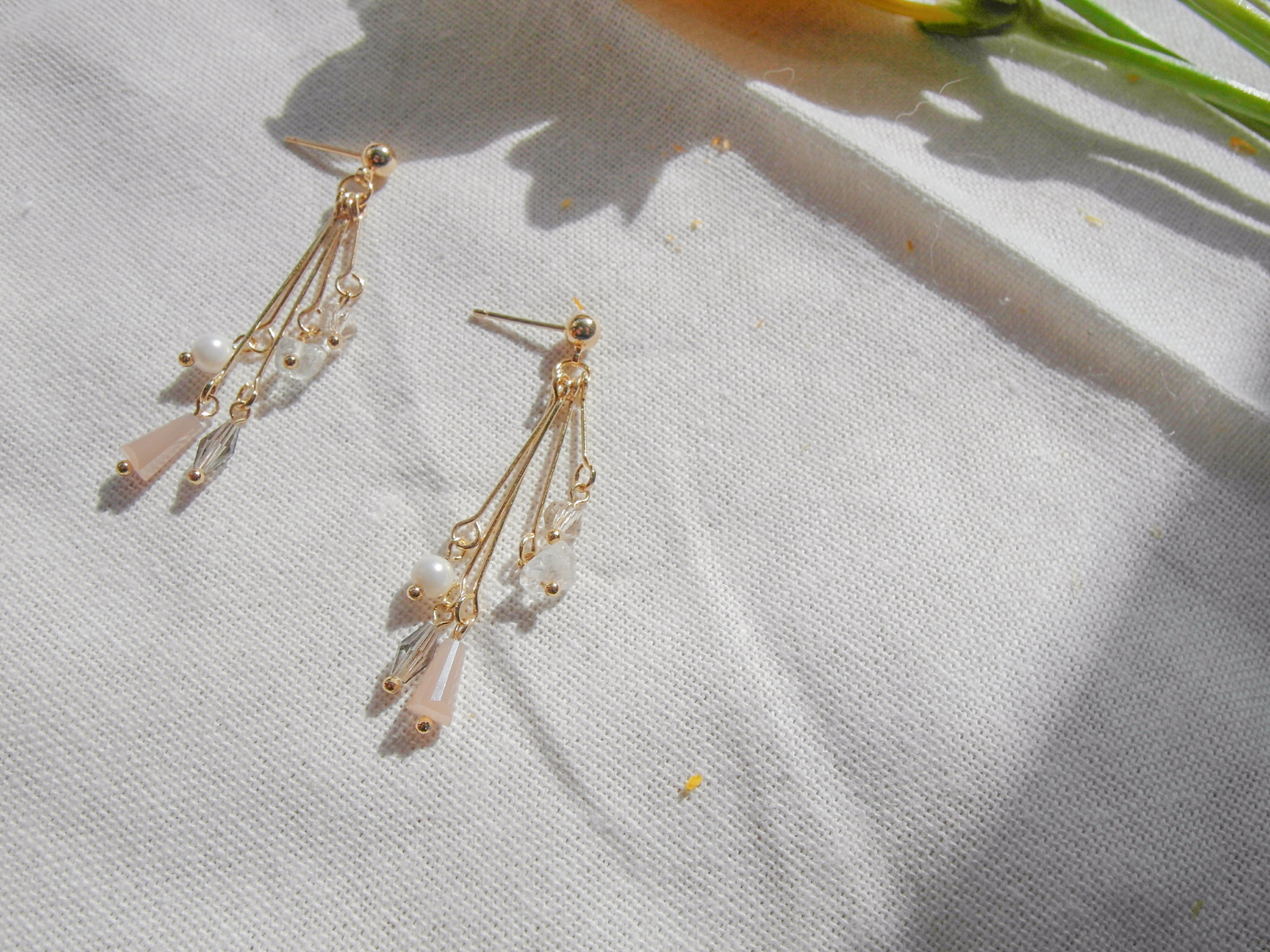 <b><p>Melt and Plot LOVE-I # Rilke Series 01 Spng</p></b><b><p>メルトゥエンプロット LOVE-I＃リルケ シリーズ 01 春を 君に グィチ ウンチム</p></b><br /><br /><p align='center'>