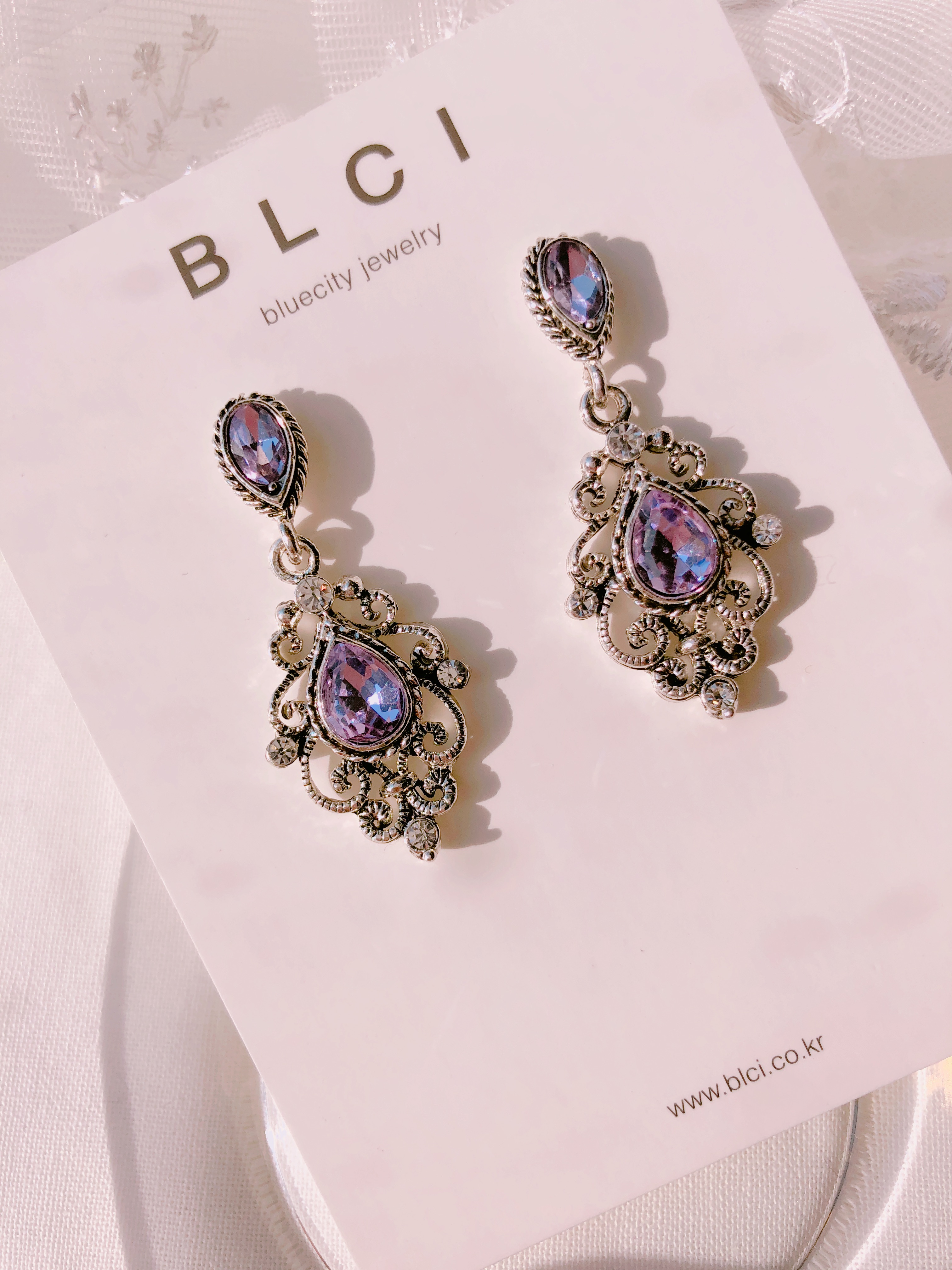 <b><p>Possible eaves 2018 Pantone trend color Viot</p></b><b><p>グィチ可能 2018年 パントン トレンド カラー バイオレット ドロップ イヤリング</p></b><br /><br /><p align='center'>