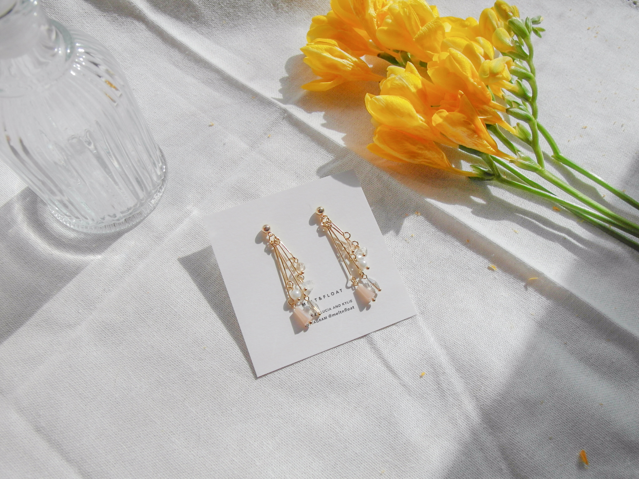 <b><p>Melt and Plot LOVE-I # Rilke Series 01 Spng</p></b><b><p>メルトゥエンプロット LOVE-I＃リルケ シリーズ 01 春を 君に グィチ ウンチム</p></b><br /><br /><p align='center'>