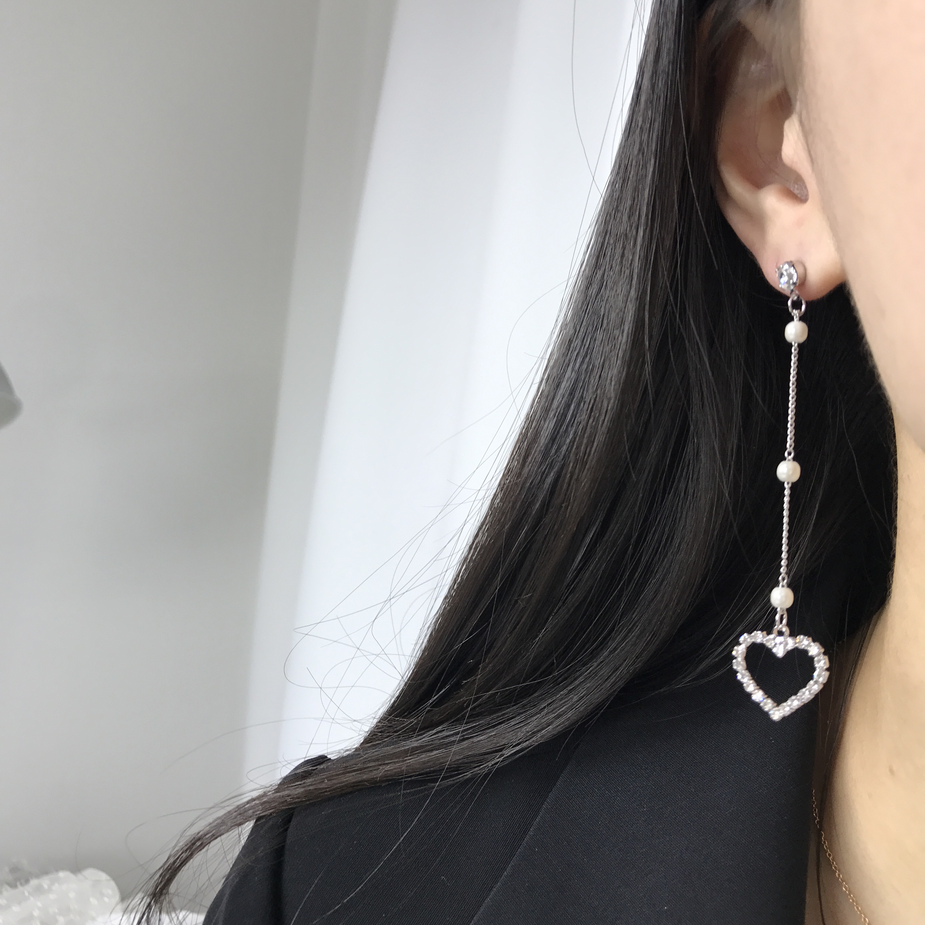 <b><p>Unknown isy heart Drop ing Lo 2color White</p></b><b><p>オンバル デイジー ハート ドロップ イヤリング 2色 ホワイト 春のファッション</p></b><br /><br /><p align='center'>