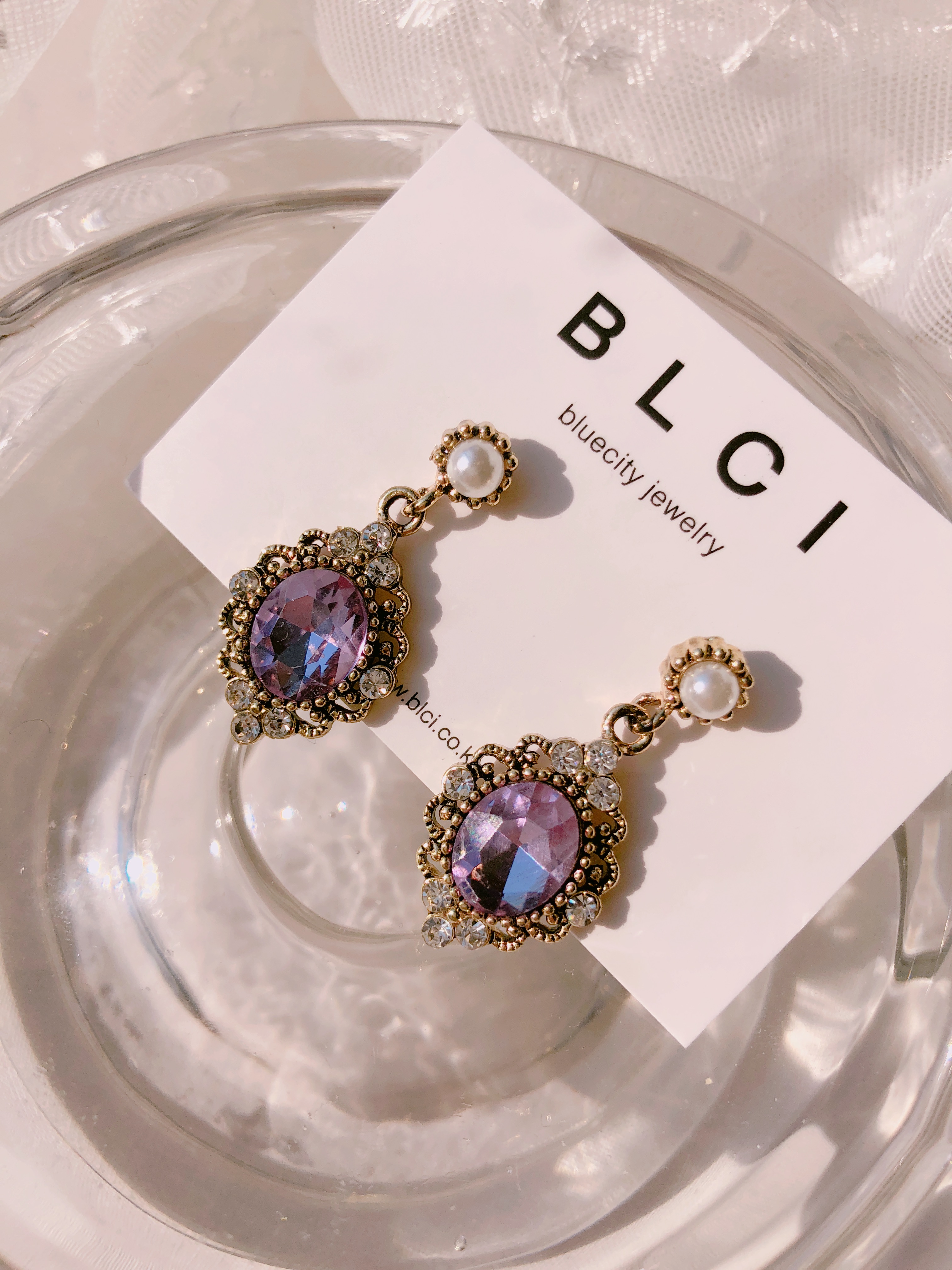 <b><p>Possible eaves 2018 Pantone trend color Viot</p></b><b><p>グィチ可能 2018年 パントン トレンド カラー バイオレット ドロップ イヤリング</p></b><br /><br /><p align='center'>