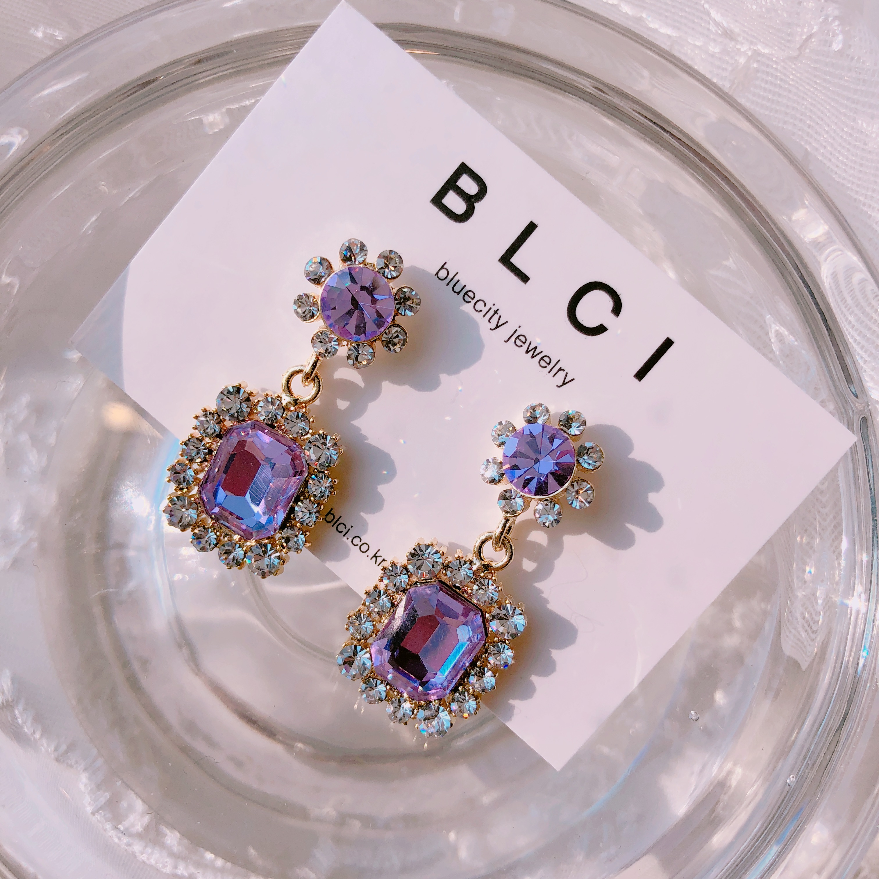 <b><p>Possible eaves 2018 Pantone trend color Viot</p></b><b><p>グィチ可能 2018年 パントン トレンド カラー バイオレット ドロップ イヤリング</p></b><br /><br /><p align='center'>