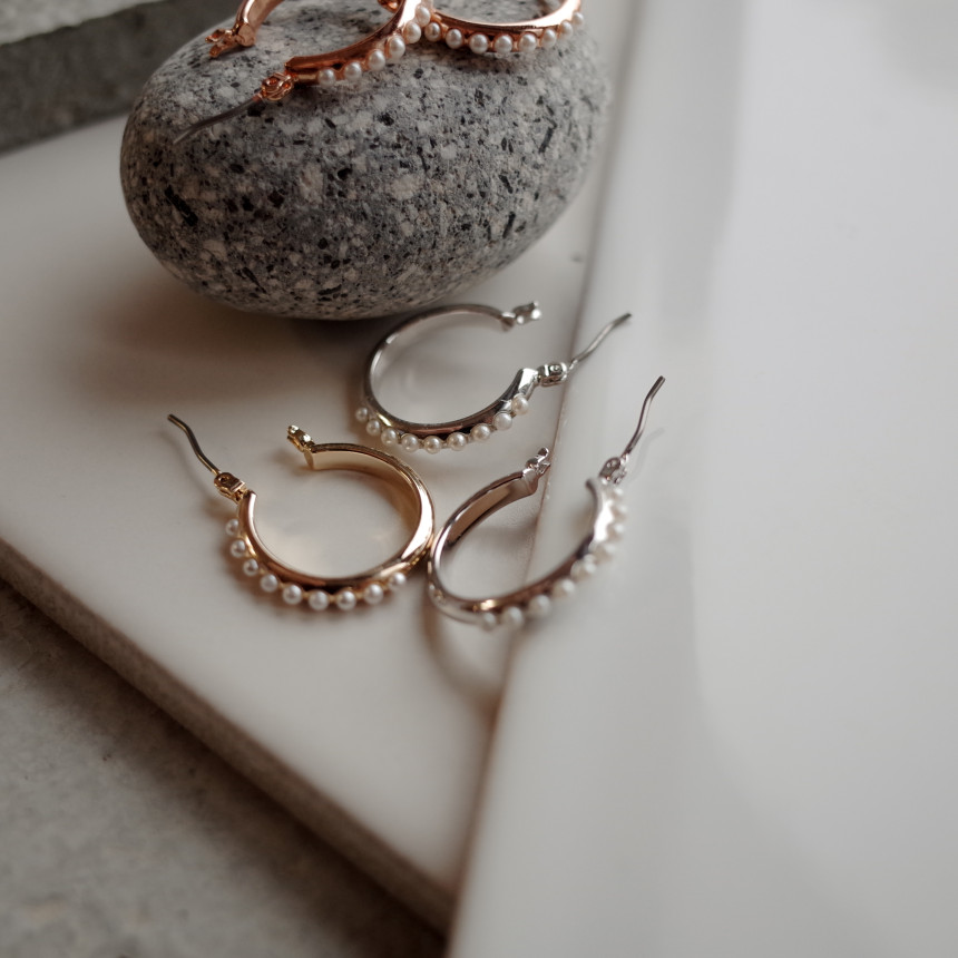 <b><p>Pearl Line Basic Rg Ergs Simple Unique Stylish</p></b><b><p>パールライン 基本リングイヤリング シンプルユニーク スタイリッシュルック 30代の女性</p></b><br /><br /><p align='center'>