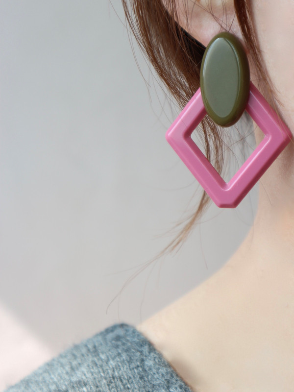 <b><p>unique Rhombus Earring Refresh coordation</p></b><b><p>ユニーク 菱形イヤリングC さわやかなコーディネート キュなアイテム 友人が尋ねる</p></b><br /><br /><p align='center'>