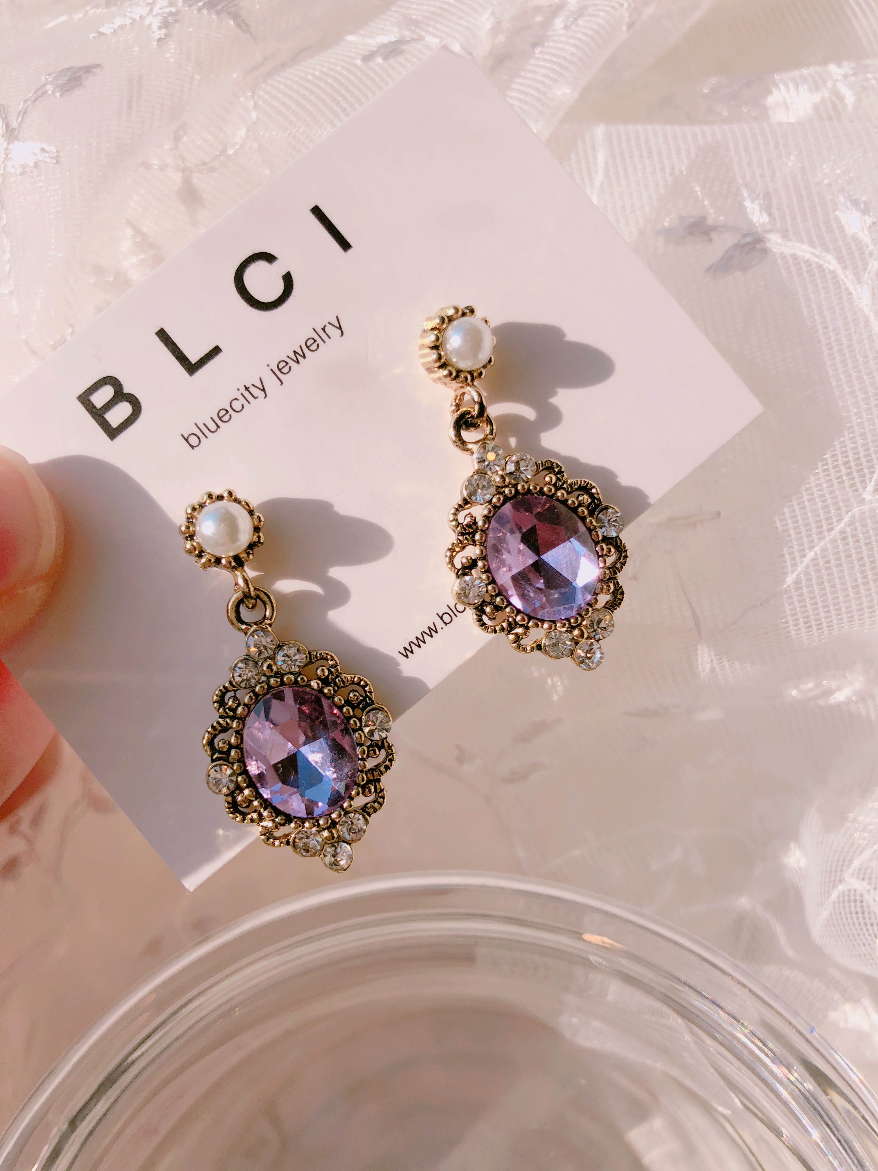 <b><p>Possible eaves 2018 Pantone trend color Viot</p></b><b><p>グィチ可能 2018年 パントン トレンド カラー バイオレット ドロップ イヤリング</p></b><br /><br /><p align='center'>