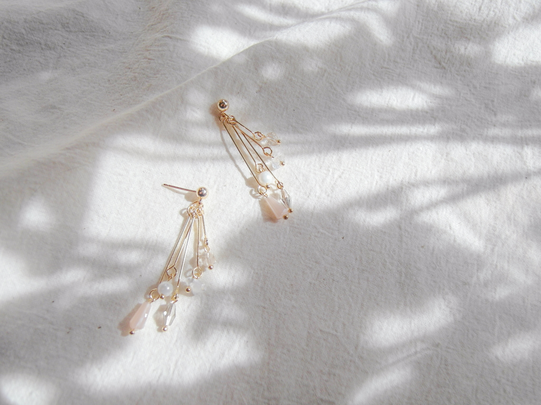 <b><p>Melt and Plot LOVE-I # Rilke Series 01 Spng</p></b><b><p>メルトゥエンプロット LOVE-I＃リルケ シリーズ 01 春を 君に グィチ ウンチム</p></b><br /><br /><p align='center'>