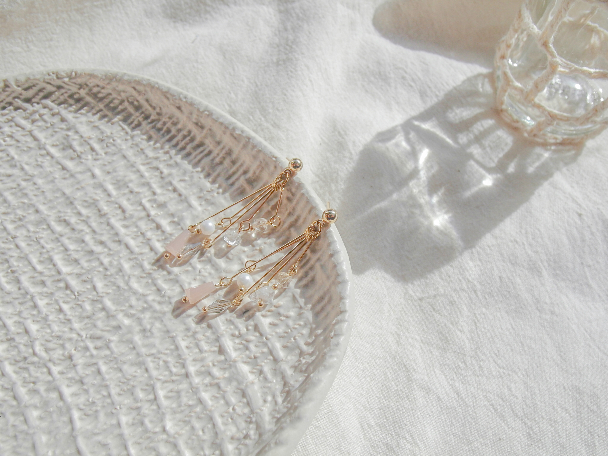 <b><p>Melt and Plot LOVE-I # Rilke Series 01 Spng</p></b><b><p>メルトゥエンプロット LOVE-I＃リルケ シリーズ 01 春を 君に グィチ ウンチム</p></b><br /><br /><p align='center'>