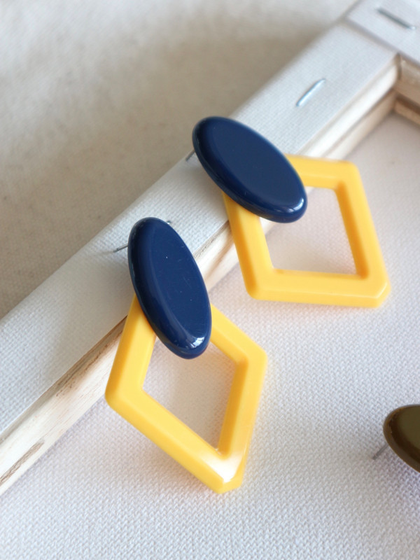 <b><p>unique Rhombus Earring Refresh coordation</p></b><b><p>ユニーク 菱形イヤリングC さわやかなコーディネート キュなアイテム 友人が尋ねる</p></b><br /><br /><p align='center'>