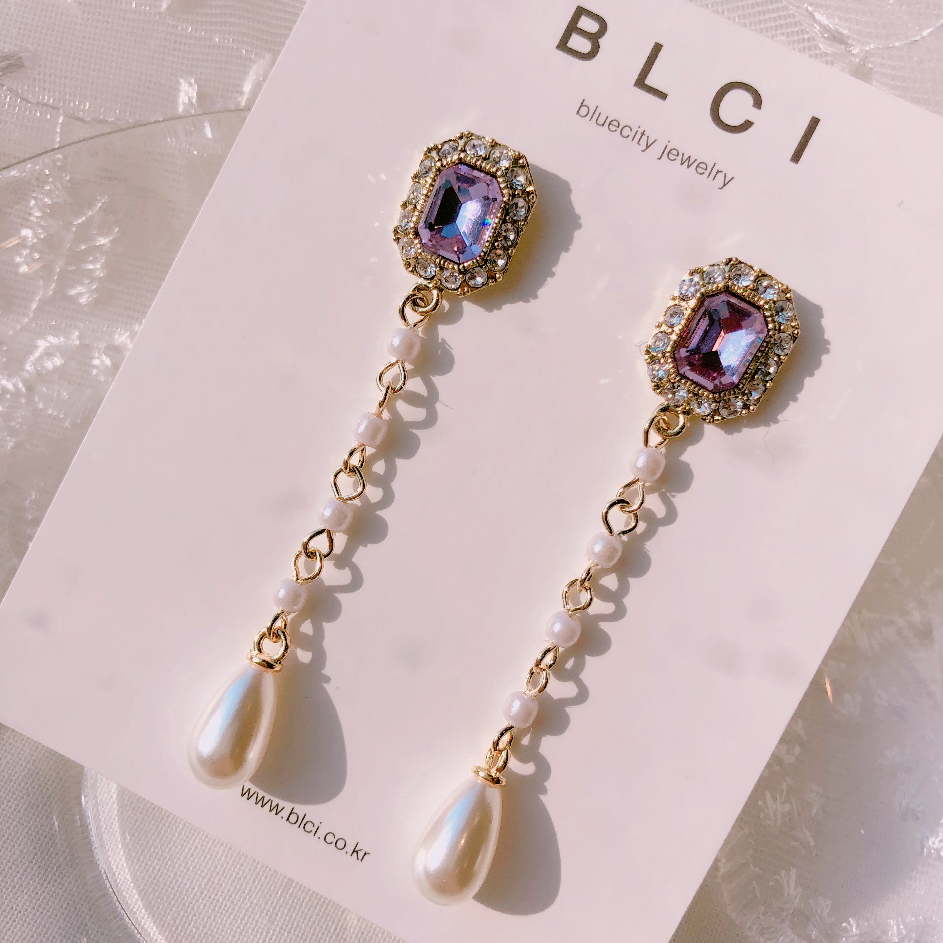 <b><p>Possible eaves 2018 Pantone trend color Viot</p></b><b><p>グィチ可能 2018年 パントン トレンド カラー バイオレット ドロップ イヤリング</p></b><br /><br /><p align='center'>