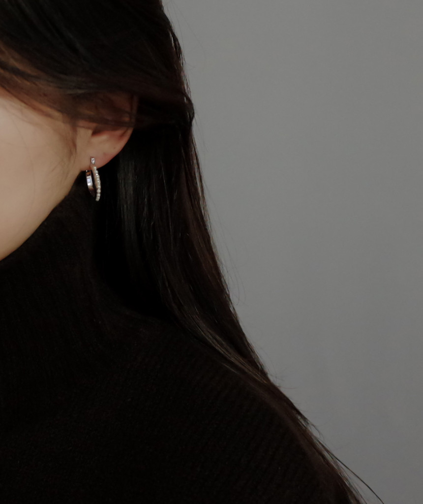 <b><p>Pearl Line Basic Rg Ergs Simple Unique Stylish</p></b><b><p>パールライン 基本リングイヤリング シンプルユニーク スタイリッシュルック 30代の女性</p></b><br /><br /><p align='center'>