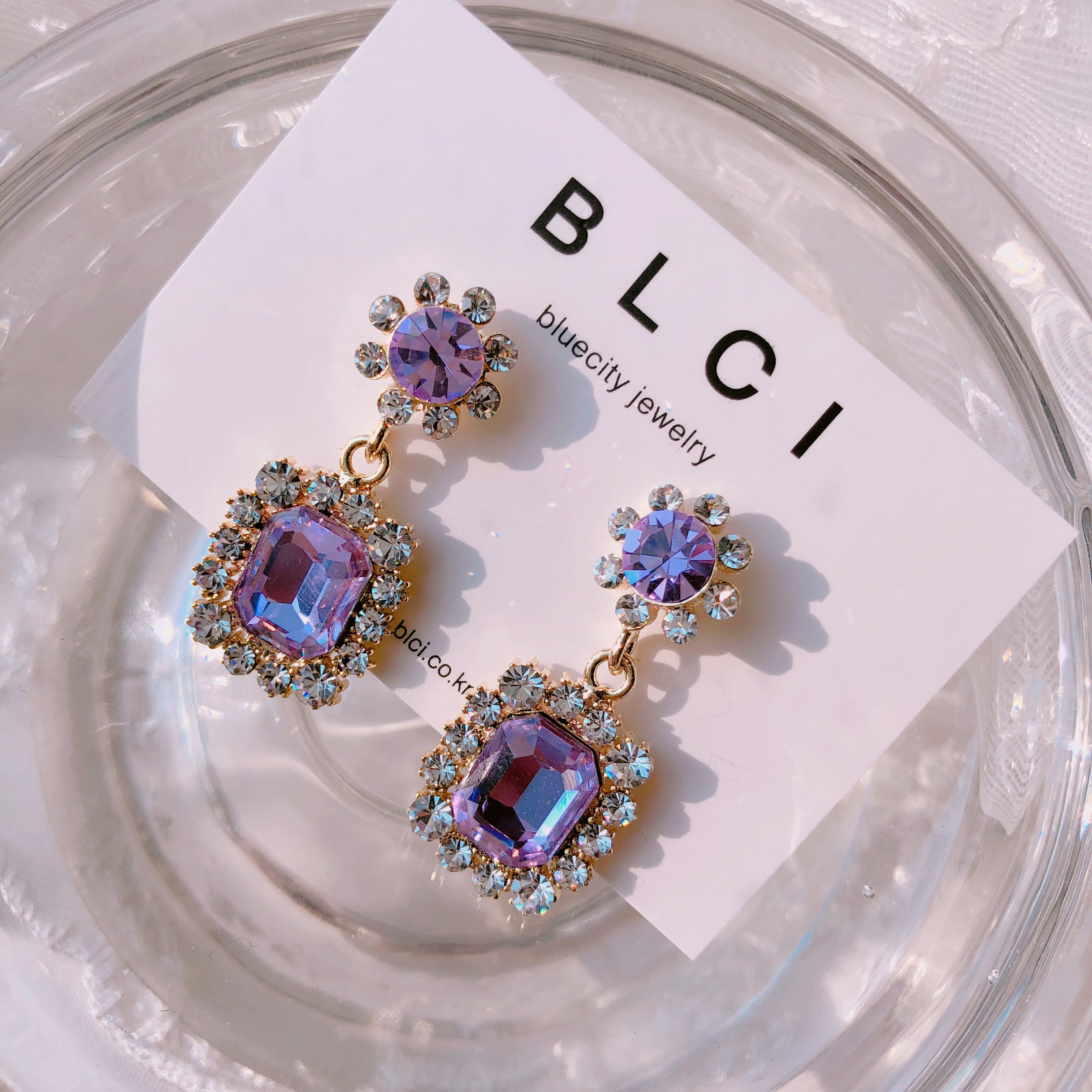 <b><p>Possible eaves 2018 Pantone trend color Viot</p></b><b><p>グィチ可能 2018年 パントン トレンド カラー バイオレット ドロップ イヤリング</p></b><br /><br /><p align='center'>