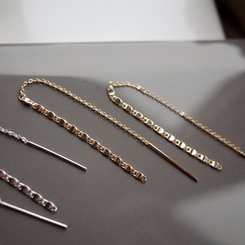 <b><p>Flat chain Long room earrgs Simple Unique</p></b><b><p>フラットチェーン ロンシルイヤリング シンプルユニーク スタイリッシュルック 30代の女性</p></b><br /><br /><p align='center'>