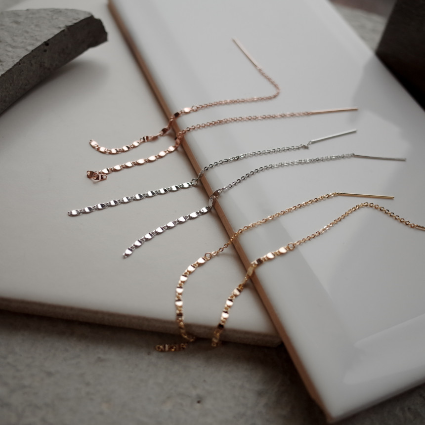 <b><p>Flat chain Long room earrgs Simple Unique</p></b><b><p>フラットチェーン ロンシルイヤリング シンプルユニーク スタイリッシュルック 30代の女性</p></b><br /><br /><p align='center'>