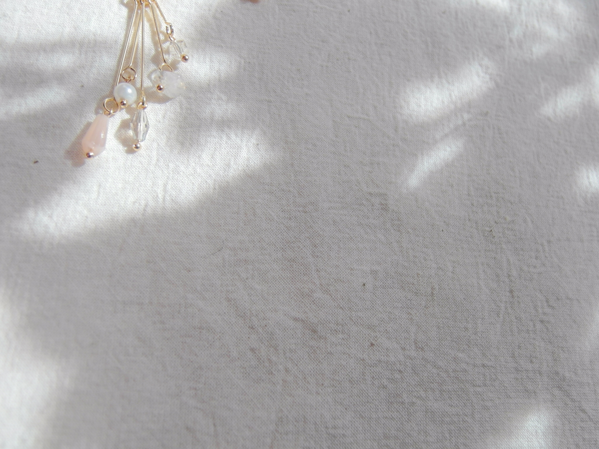 <b><p>Melt and Plot LOVE-I # Rilke Series 01 Spng</p></b><b><p>メルトゥエンプロット LOVE-I＃リルケ シリーズ 01 春を 君に グィチ ウンチム</p></b><br /><br /><p align='center'>