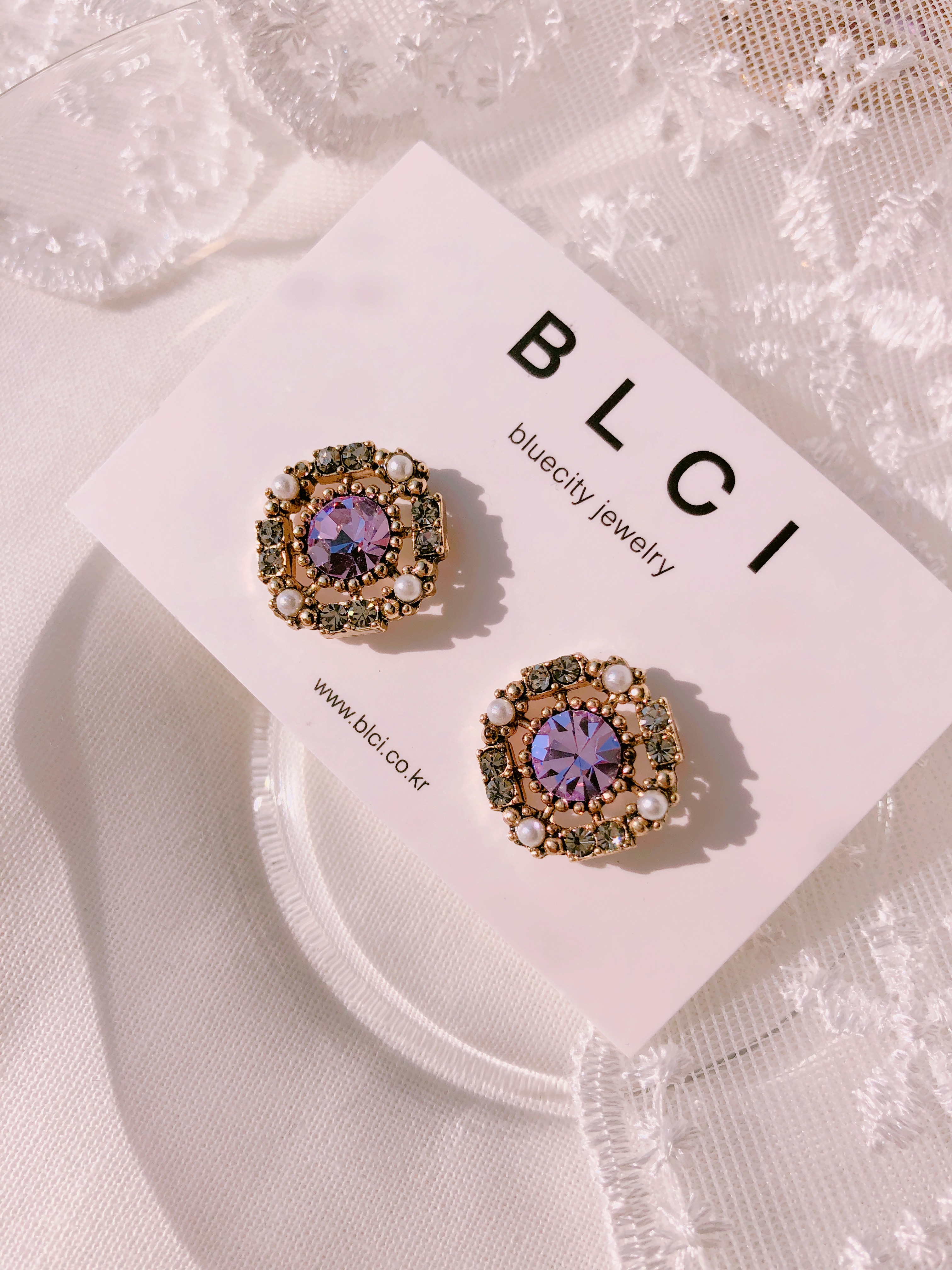 <b><p>Possible eaves 2018 Pantone trend color Viot</p></b><b><p>グィチ可能 2018年 パントン トレンド カラー バイオレット ドロップ イヤリング</p></b><br /><br /><p align='center'>