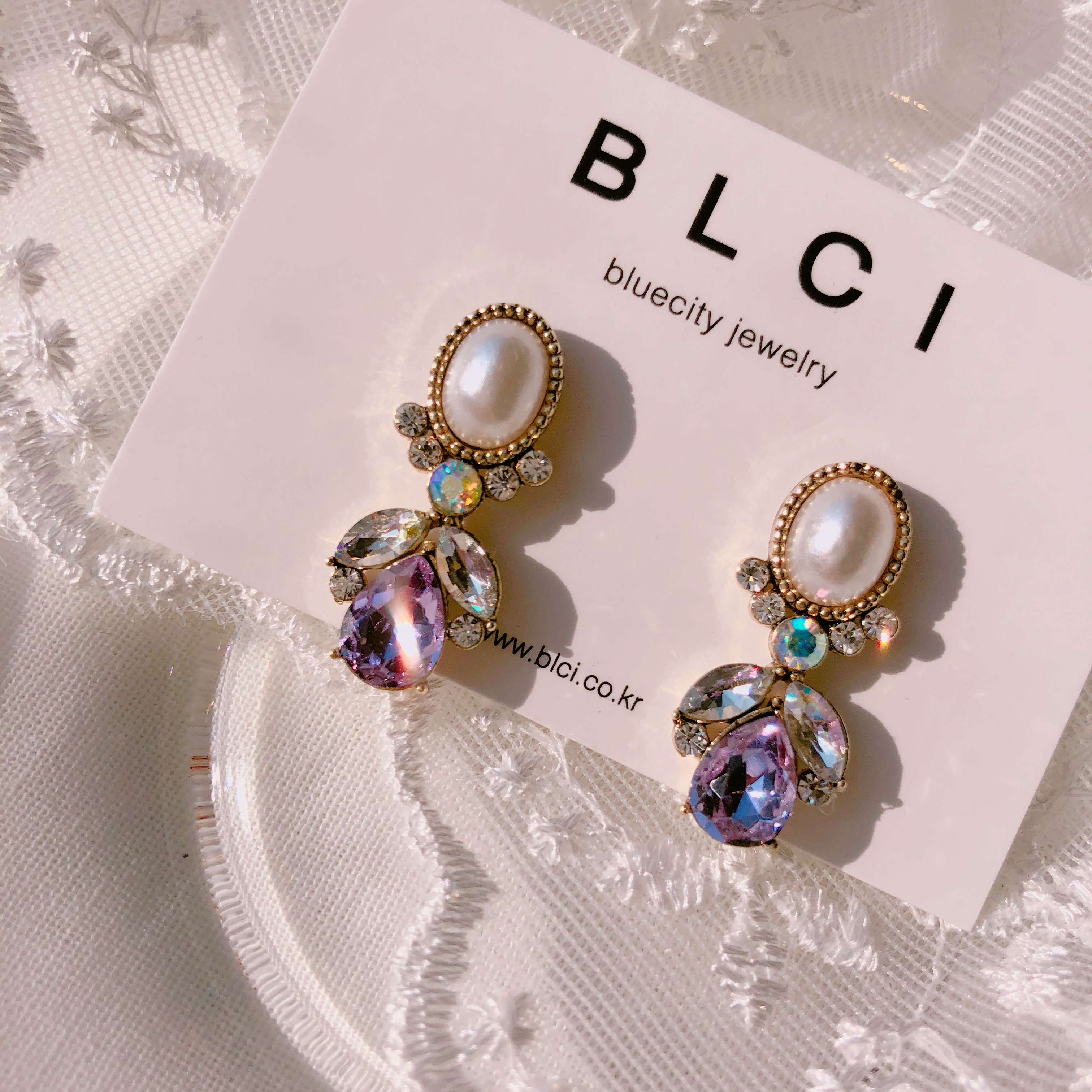 <b><p>Possible eaves 2018 Pantone trend color Viot</p></b><b><p>グィチ可能 2018年 パントン トレンド カラー バイオレット ドロップ イヤリング</p></b><br /><br /><p align='center'>