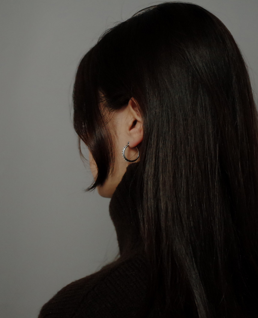 <b><p>Pearl Line Basic Rg Ergs Simple Unique Stylish</p></b><b><p>パールライン 基本リングイヤリング シンプルユニーク スタイリッシュルック 30代の女性</p></b><br /><br /><p align='center'>