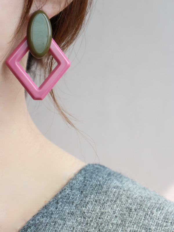 <b><p>unique Rhombus Earring Refresh coordation</p></b><b><p>ユニーク 菱形イヤリングC さわやかなコーディネート キュなアイテム 友人が尋ねる</p></b><br /><br /><p align='center'>