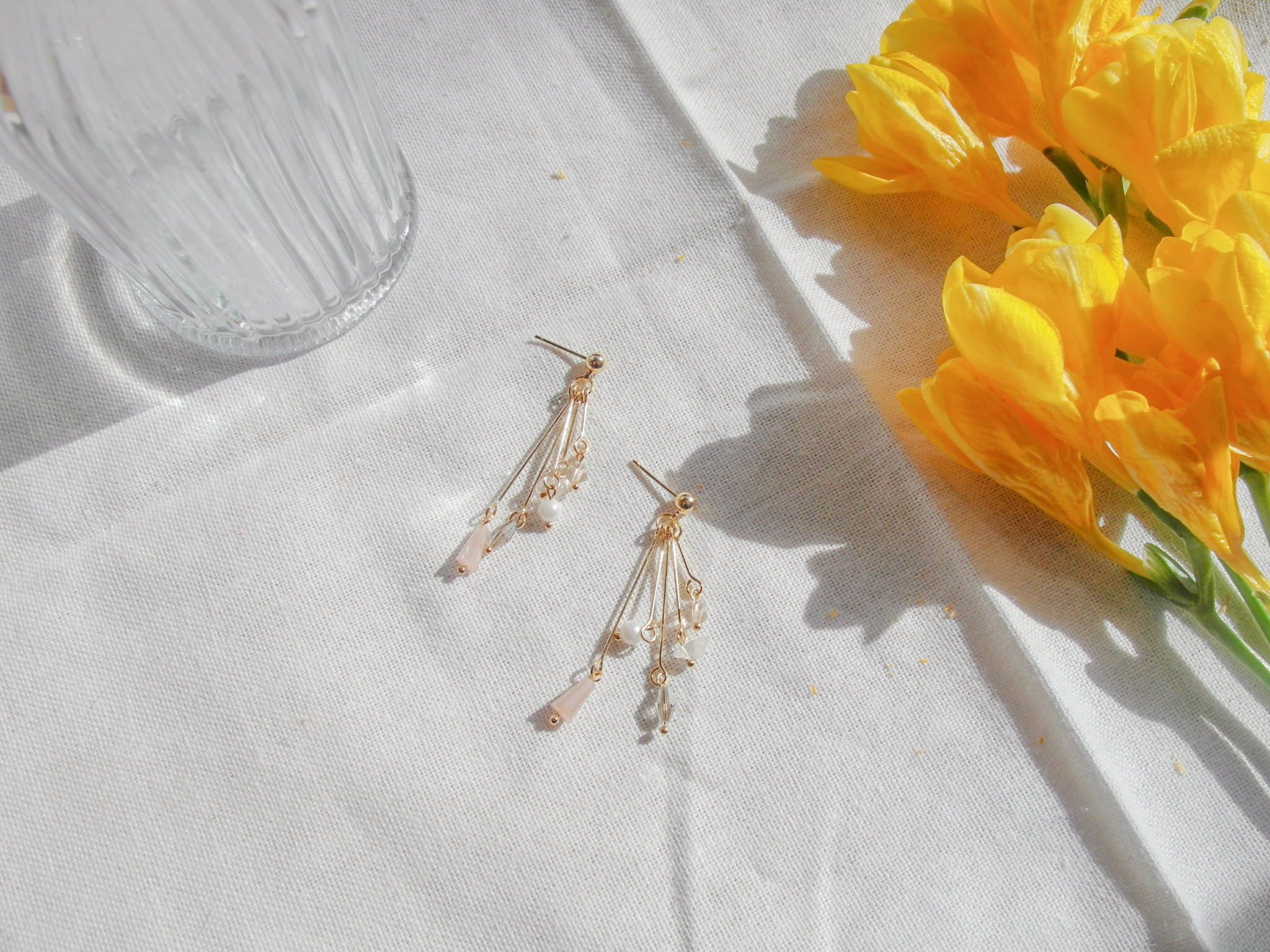 <b><p>Melt and Plot LOVE-I # Rilke Series 01 Spng</p></b><b><p>メルトゥエンプロット LOVE-I＃リルケ シリーズ 01 春を 君に グィチ ウンチム</p></b><br /><br /><p align='center'>