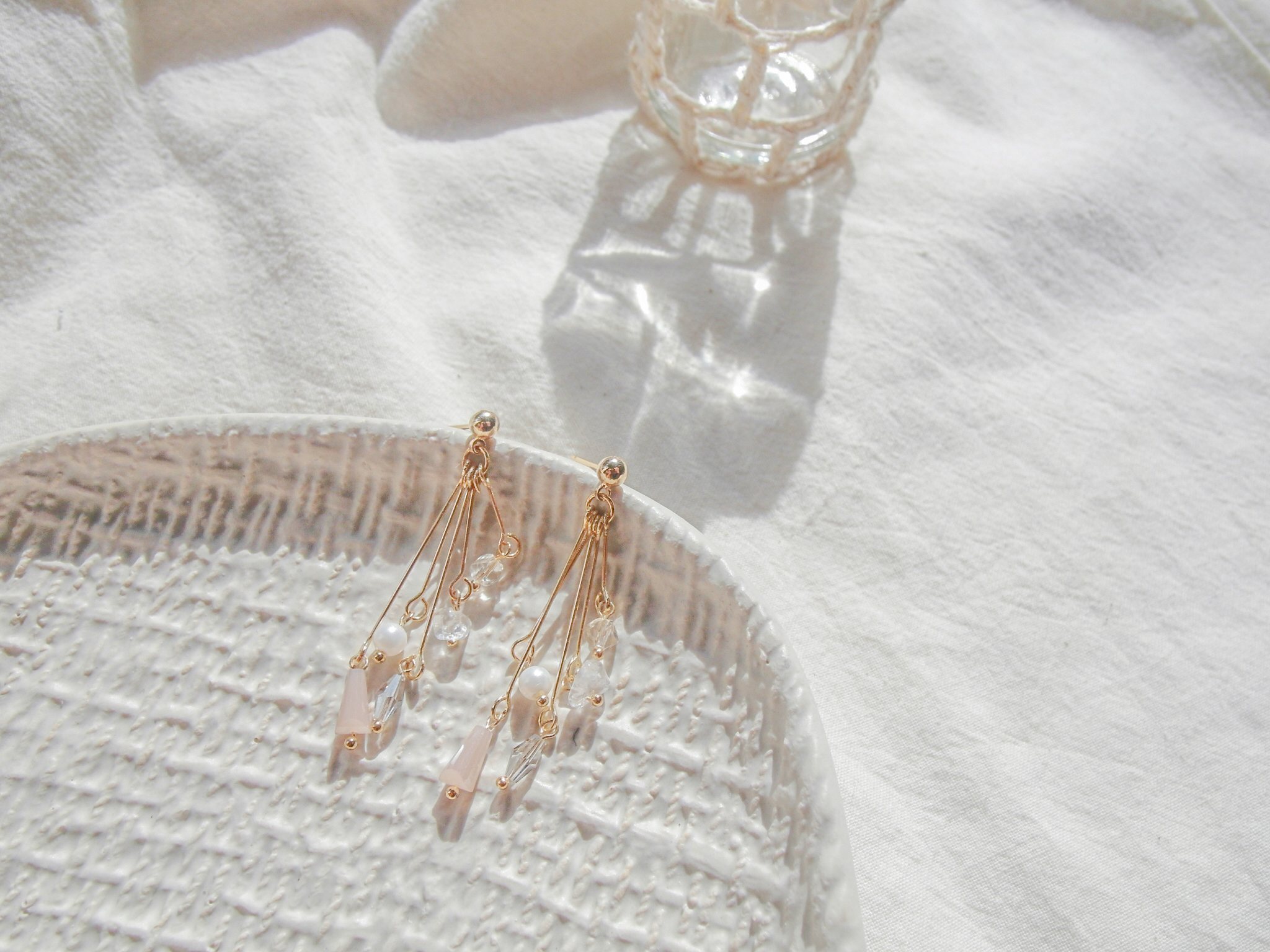 <b><p>Melt and Plot LOVE-I # Rilke Series 01 Spng</p></b><b><p>メルトゥエンプロット LOVE-I＃リルケ シリーズ 01 春を 君に グィチ ウンチム</p></b><br /><br /><p align='center'>